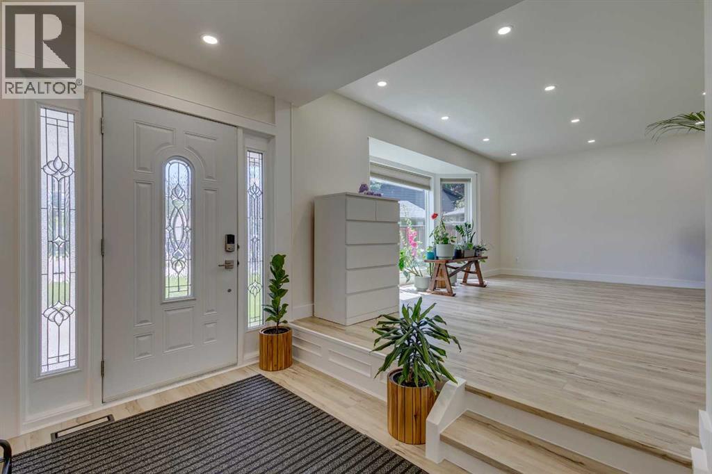 Single Family House for Sale in  Brookmere Bay SW Braeside Calgary 