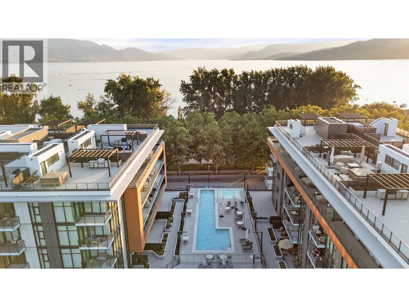 N313 3389 Lakeshore Road, Kelowna
