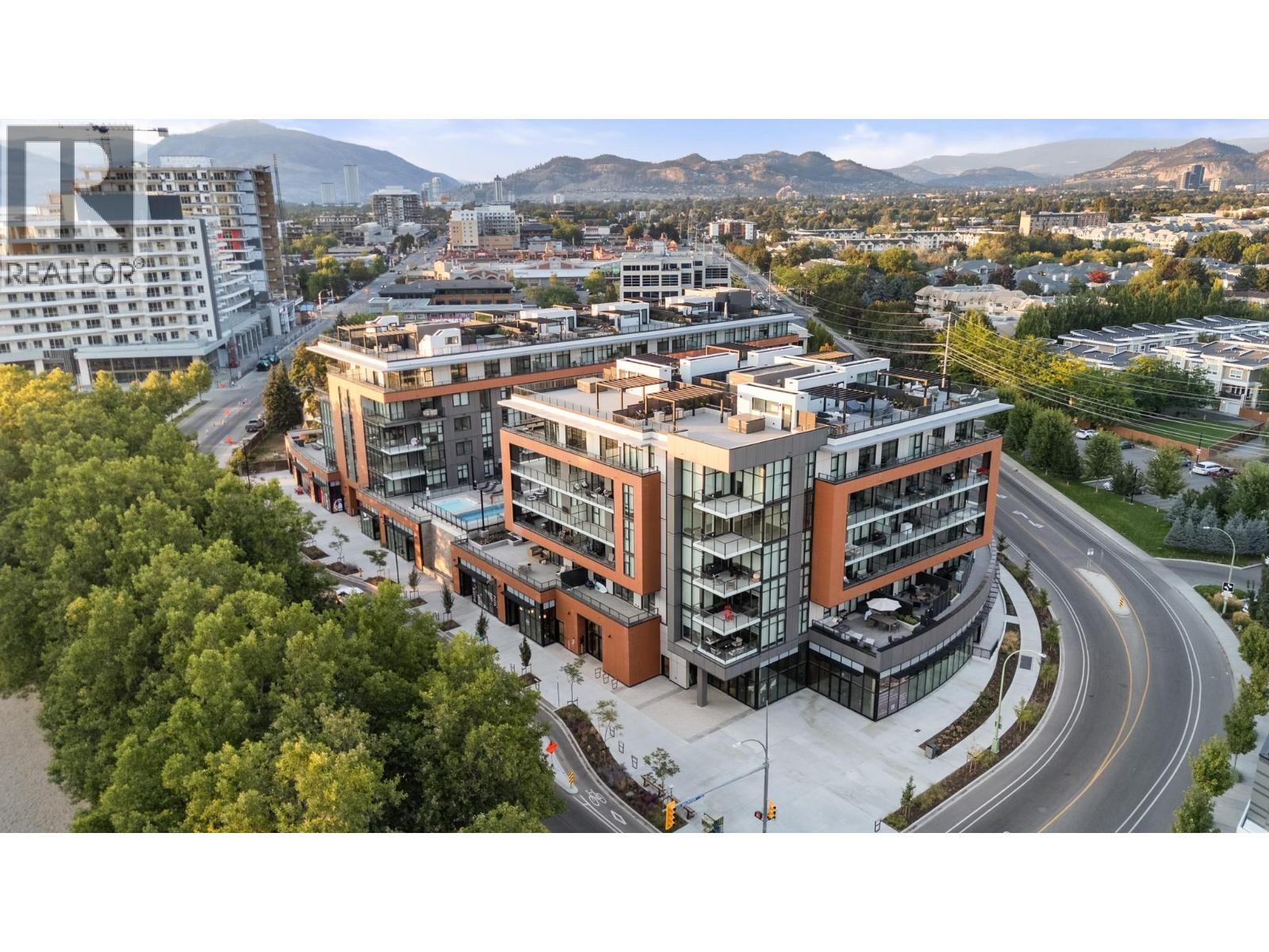 N313 3389 Lakeshore Road, Kelowna