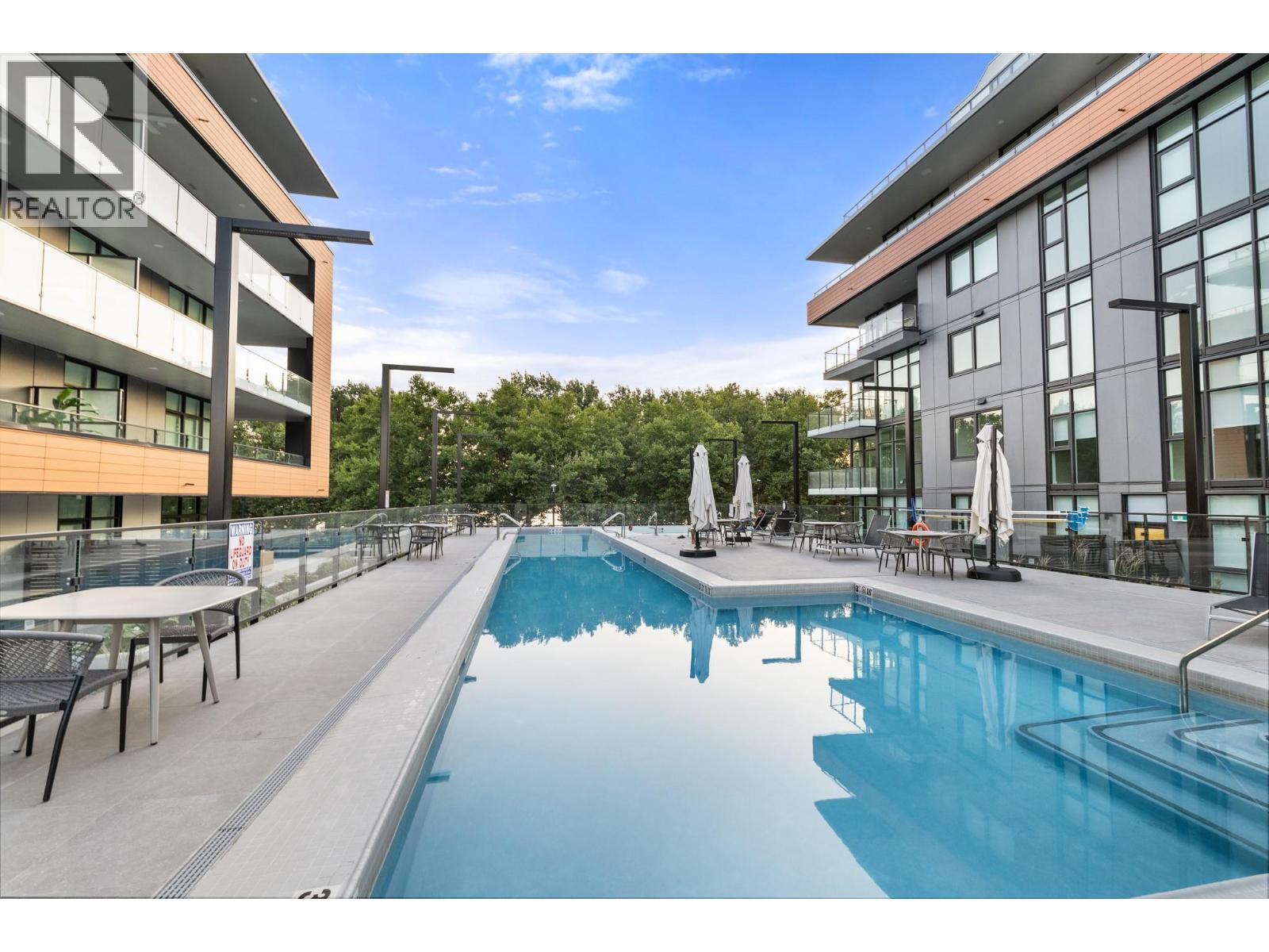 N313 3389 Lakeshore Road, Kelowna