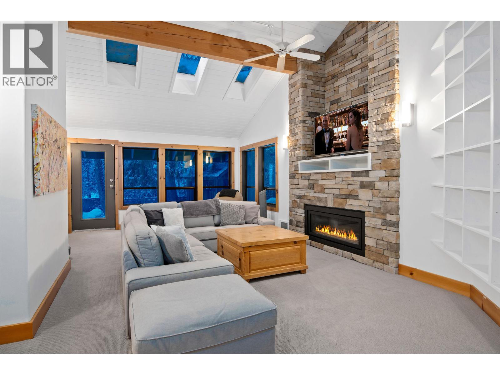 6411 EASY STREET, Whistler