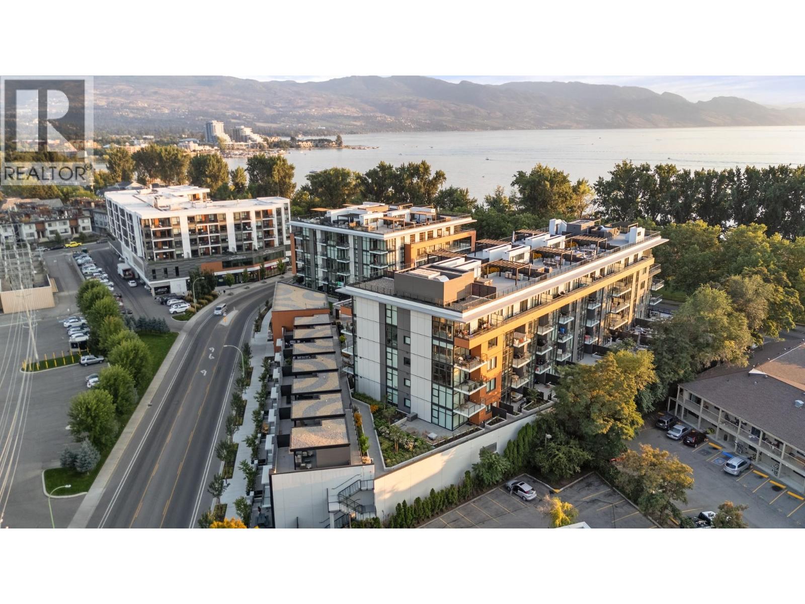 N313 3389 Lakeshore Road, Kelowna