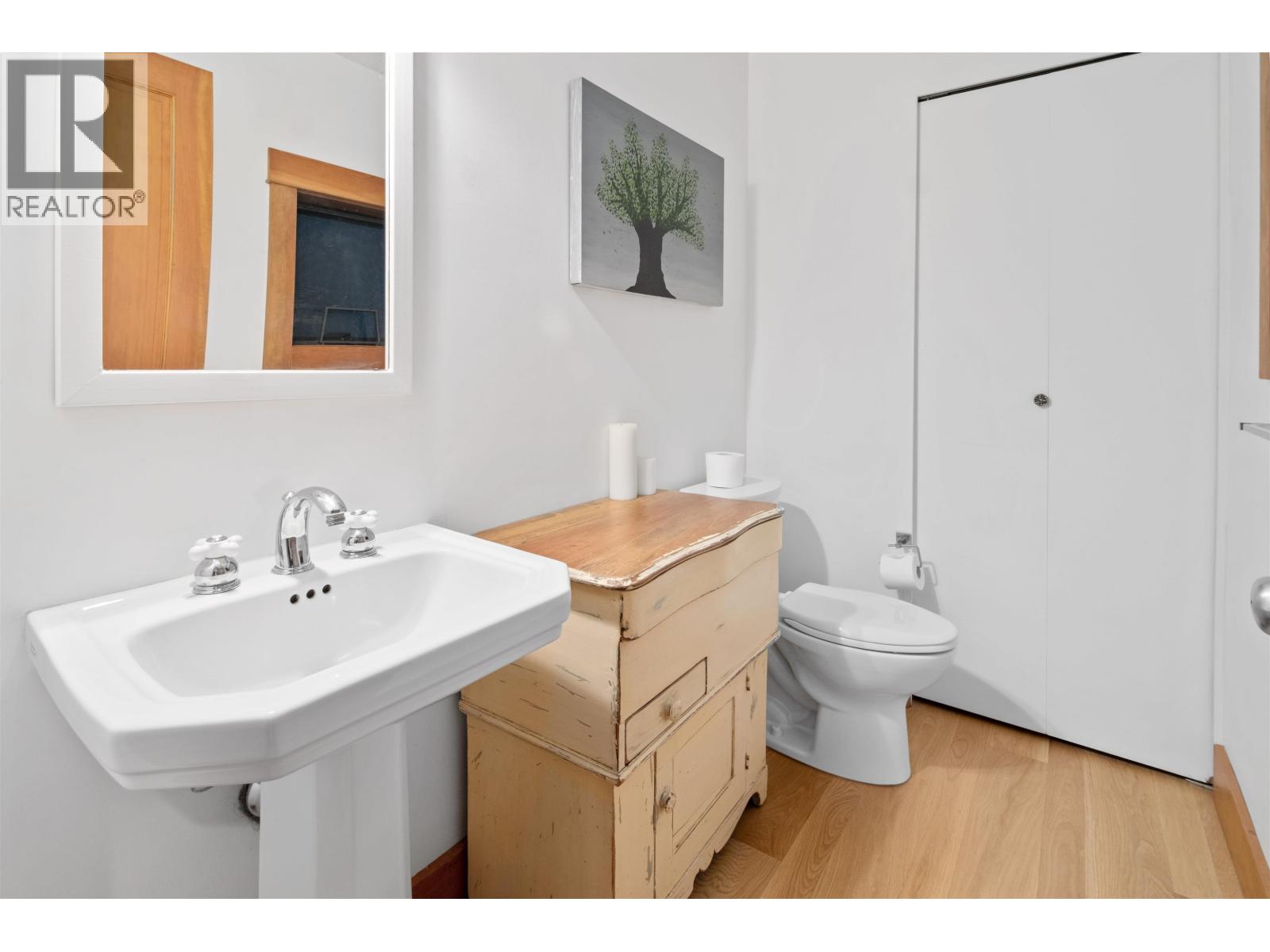 6411 EASY STREET, Whistler