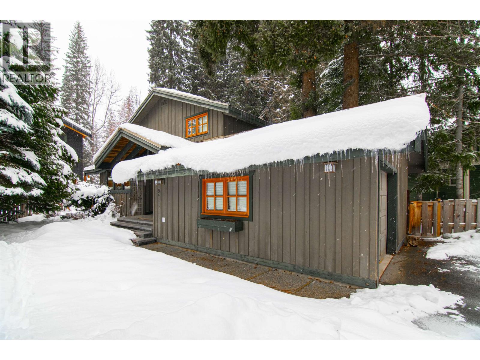 6411 EASY STREET, Whistler