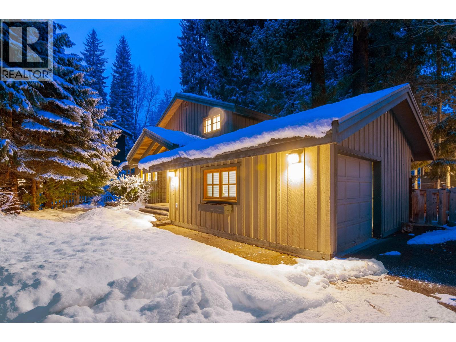 6411 EASY STREET, Whistler