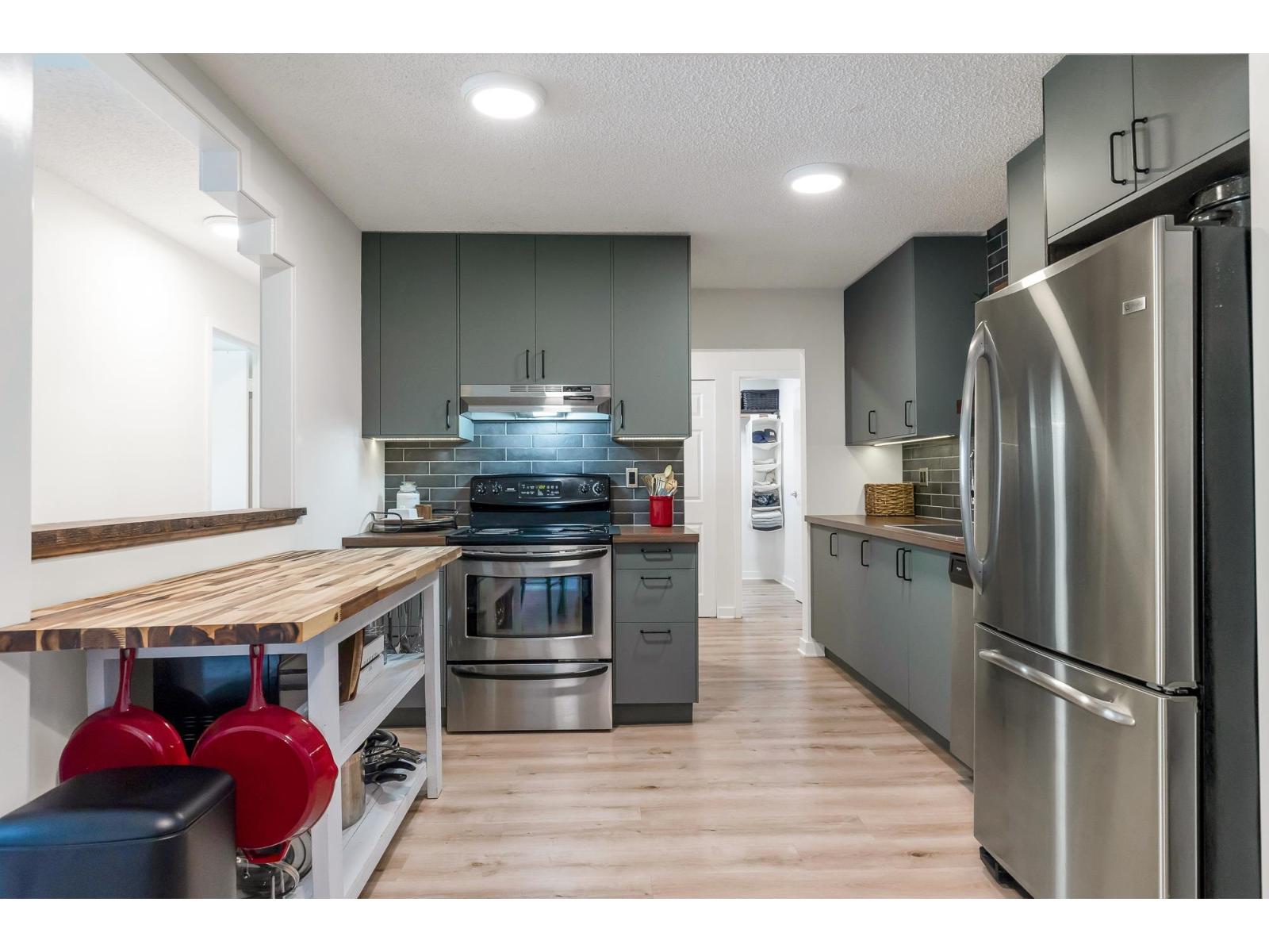 Photo 10 of 310 33400 Bourquin Place, Abbotsford BC