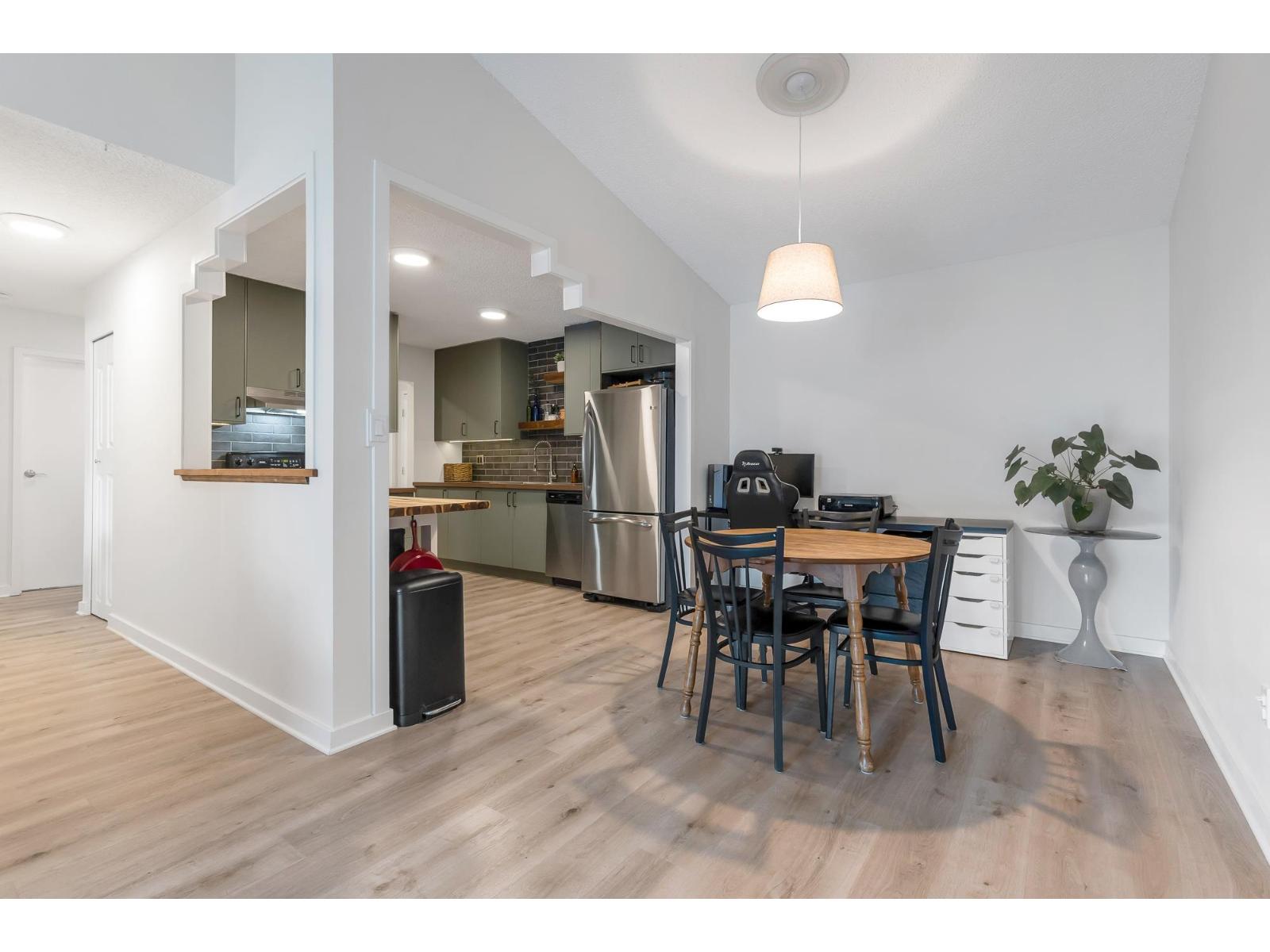 Photo 20 of 310 33400 Bourquin Place, Abbotsford BC