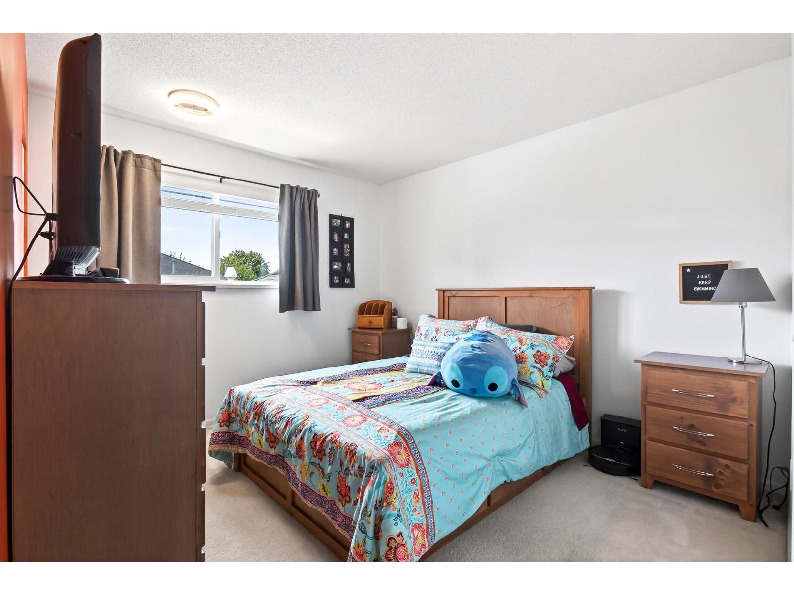 Photo 14 of 27 21928 48 Avenue, Langley BC