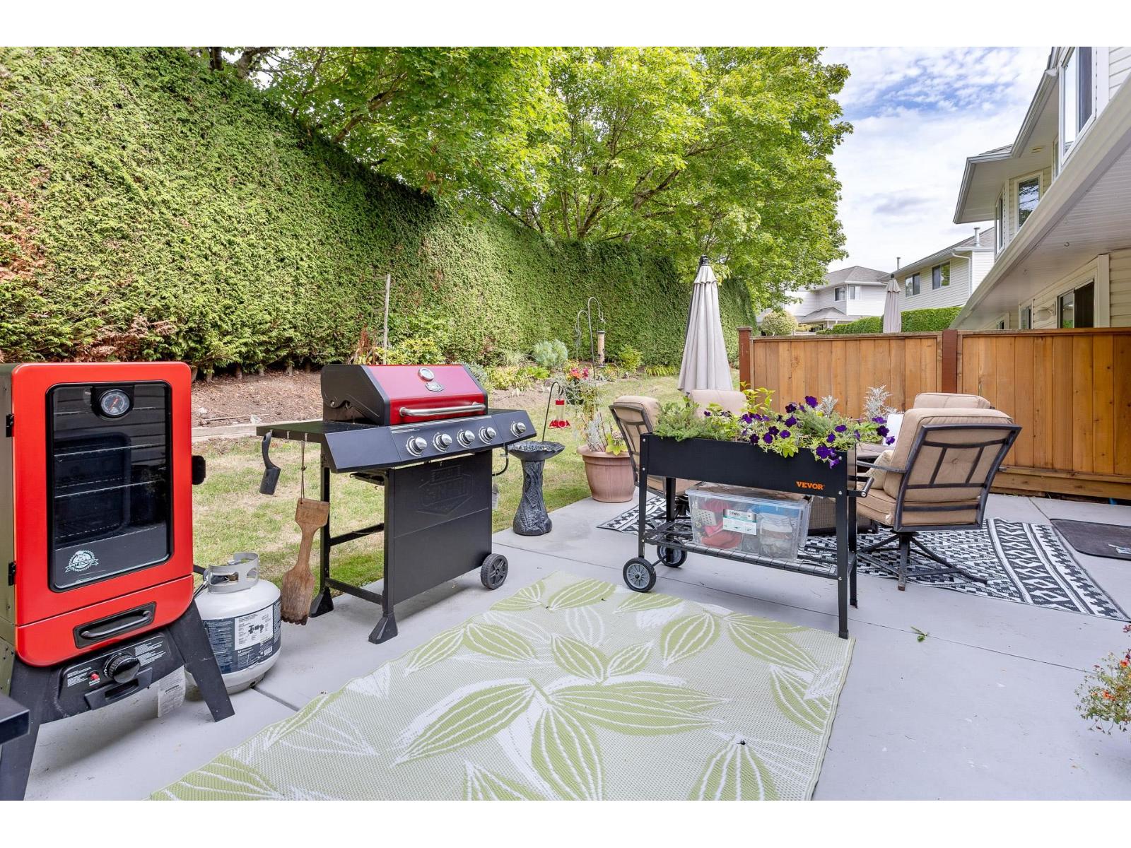 Photo 18 of 27 21928 48 Avenue, Langley BC