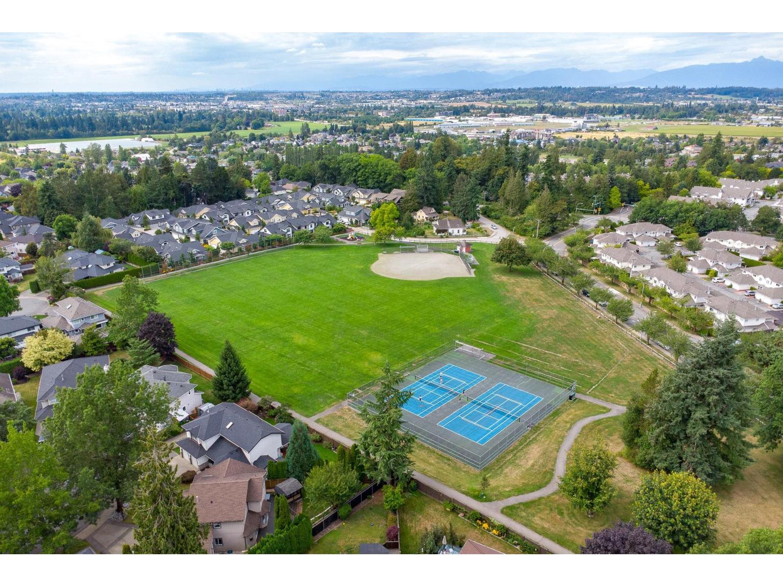 Photo 23 of 27 21928 48 Avenue, Langley BC