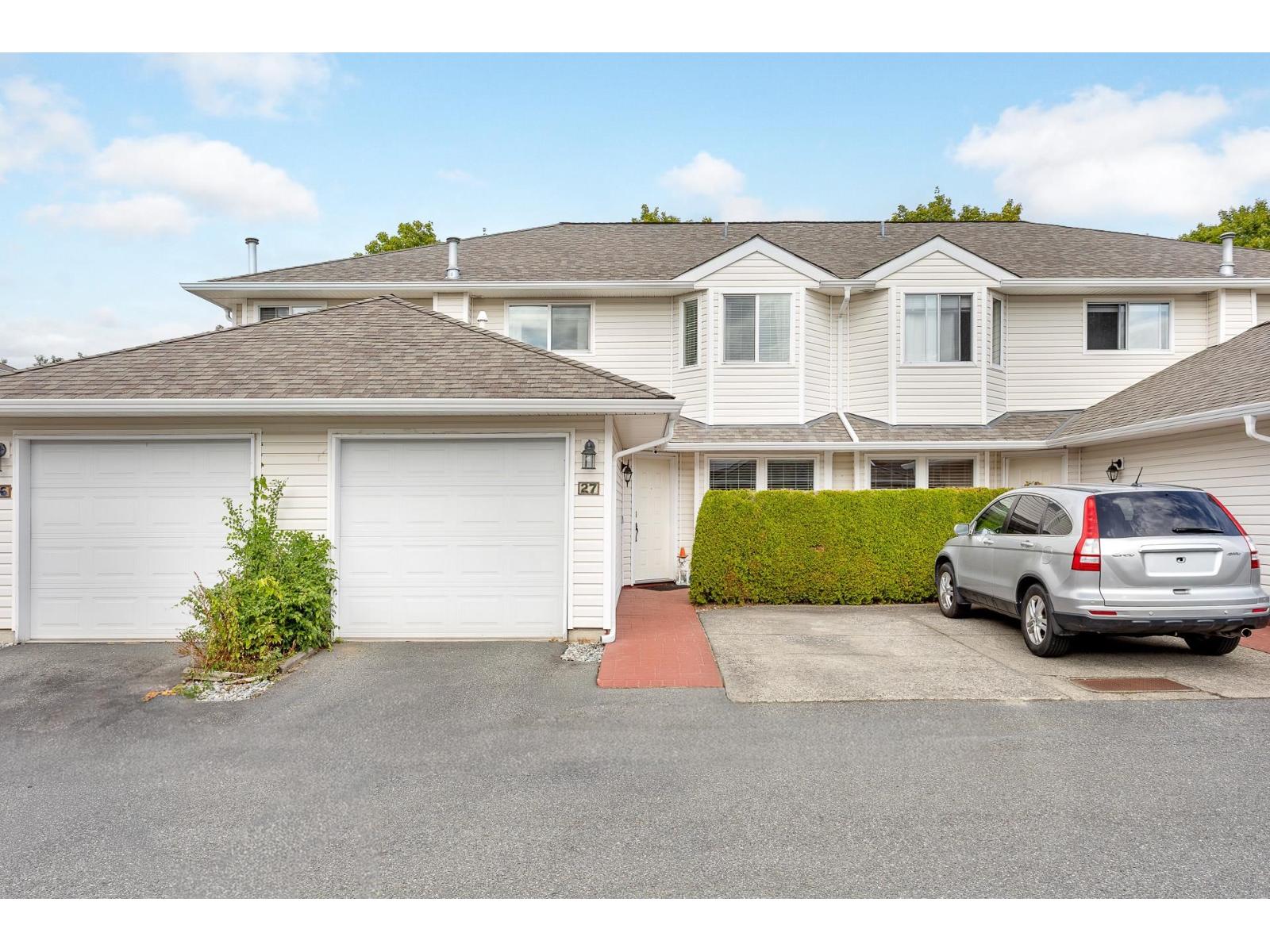 Photo 1 of 27 21928 48 Avenue, Langley BC