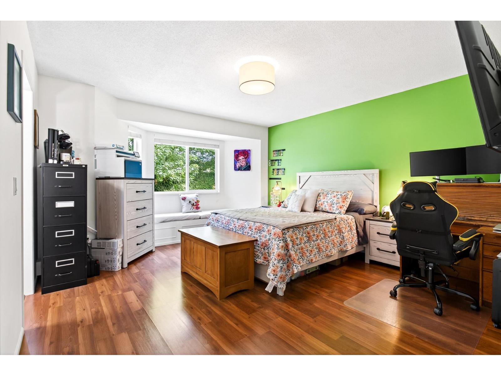 Photo 11 of 27 21928 48 Avenue, Langley BC