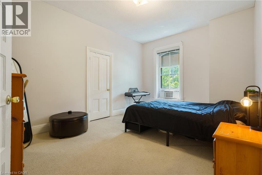 Photo 14 of 275 Cumberland Avenue, Hamilton ON