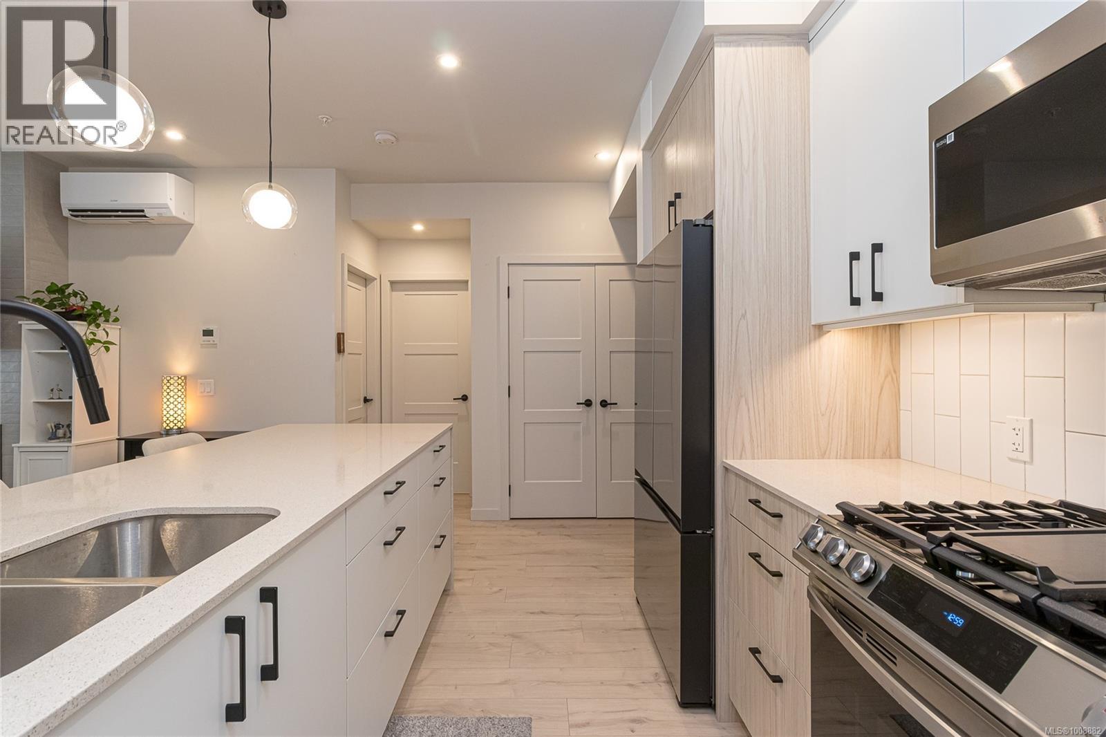 Photo 5 of 208 958 Pharoah Mews, Langford BC