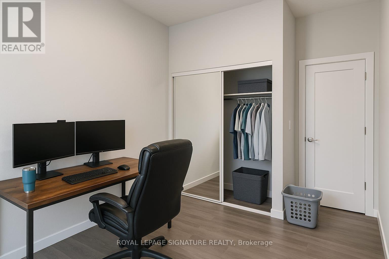 Photo 3 of E 406 130 River Street, Toronto ON