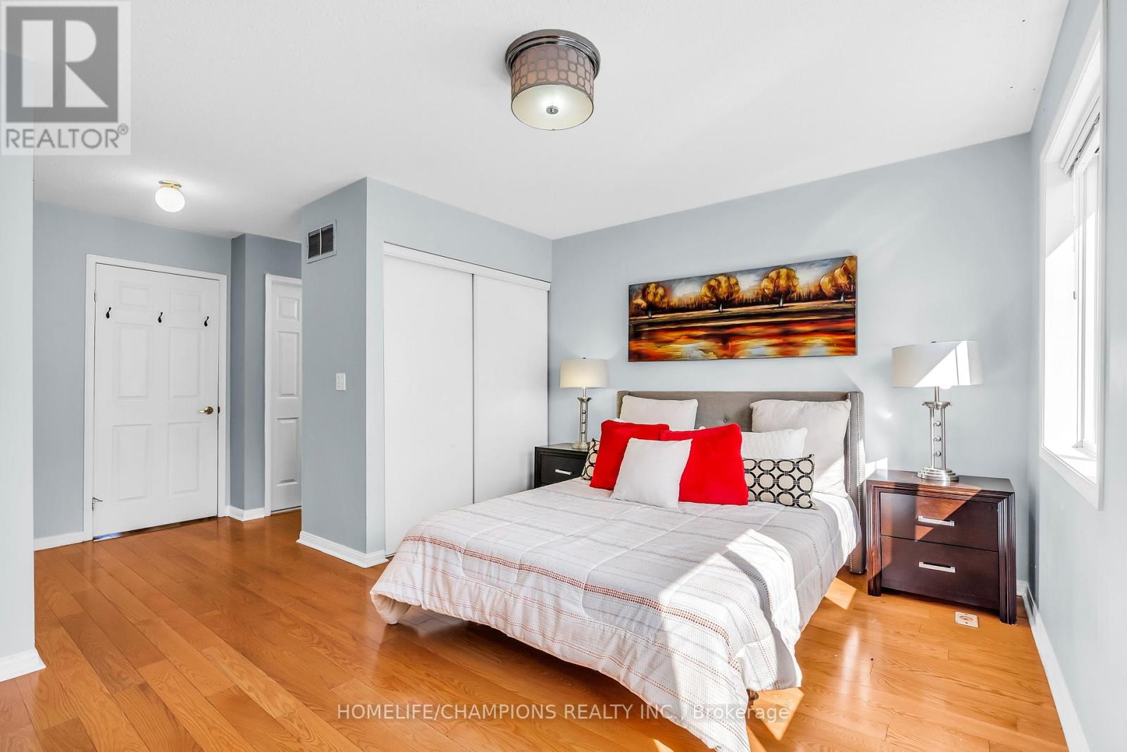 Photo 29 of 119 83 Mondeo Drive, Toronto ON