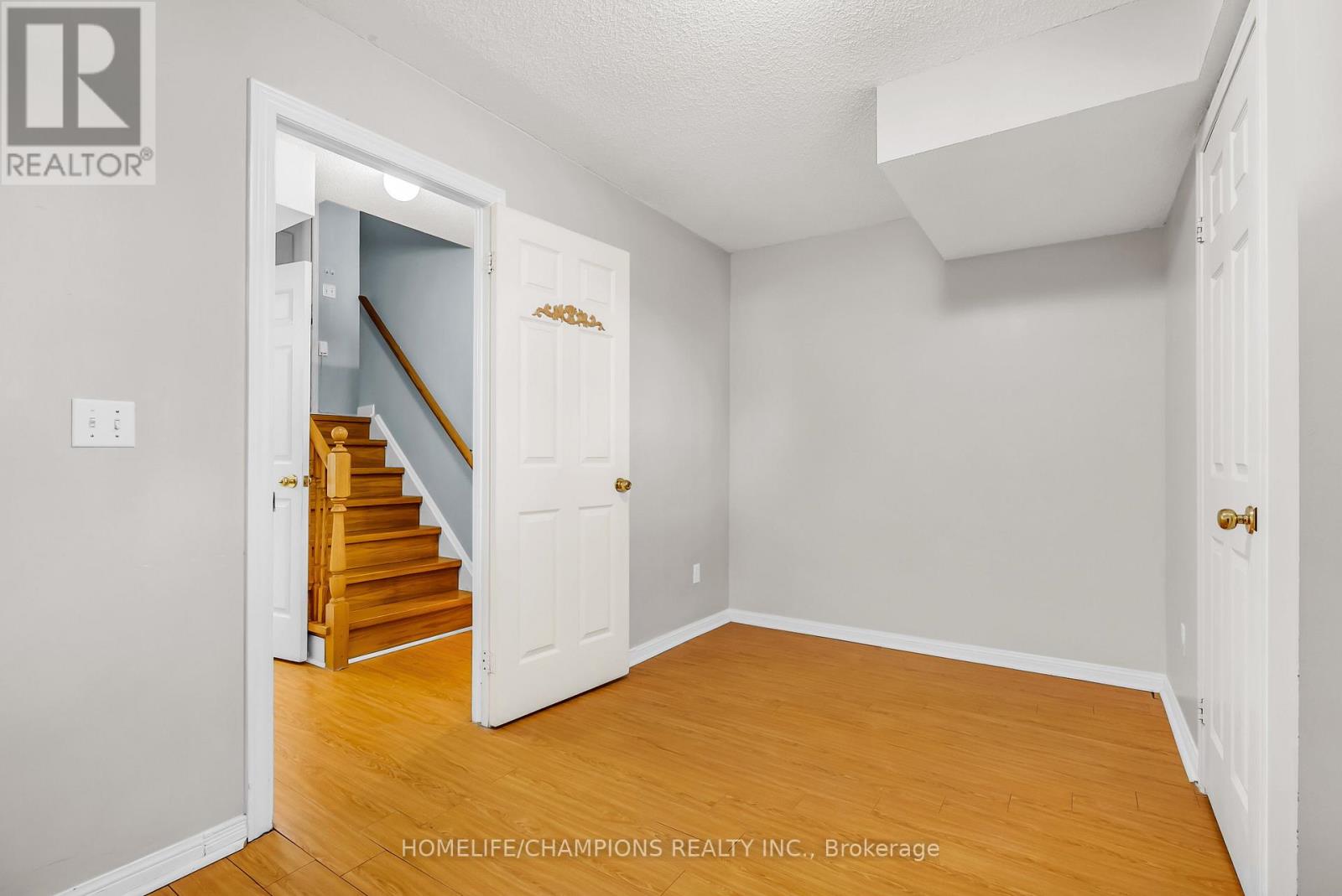 Photo 39 of 119 83 Mondeo Drive, Toronto ON