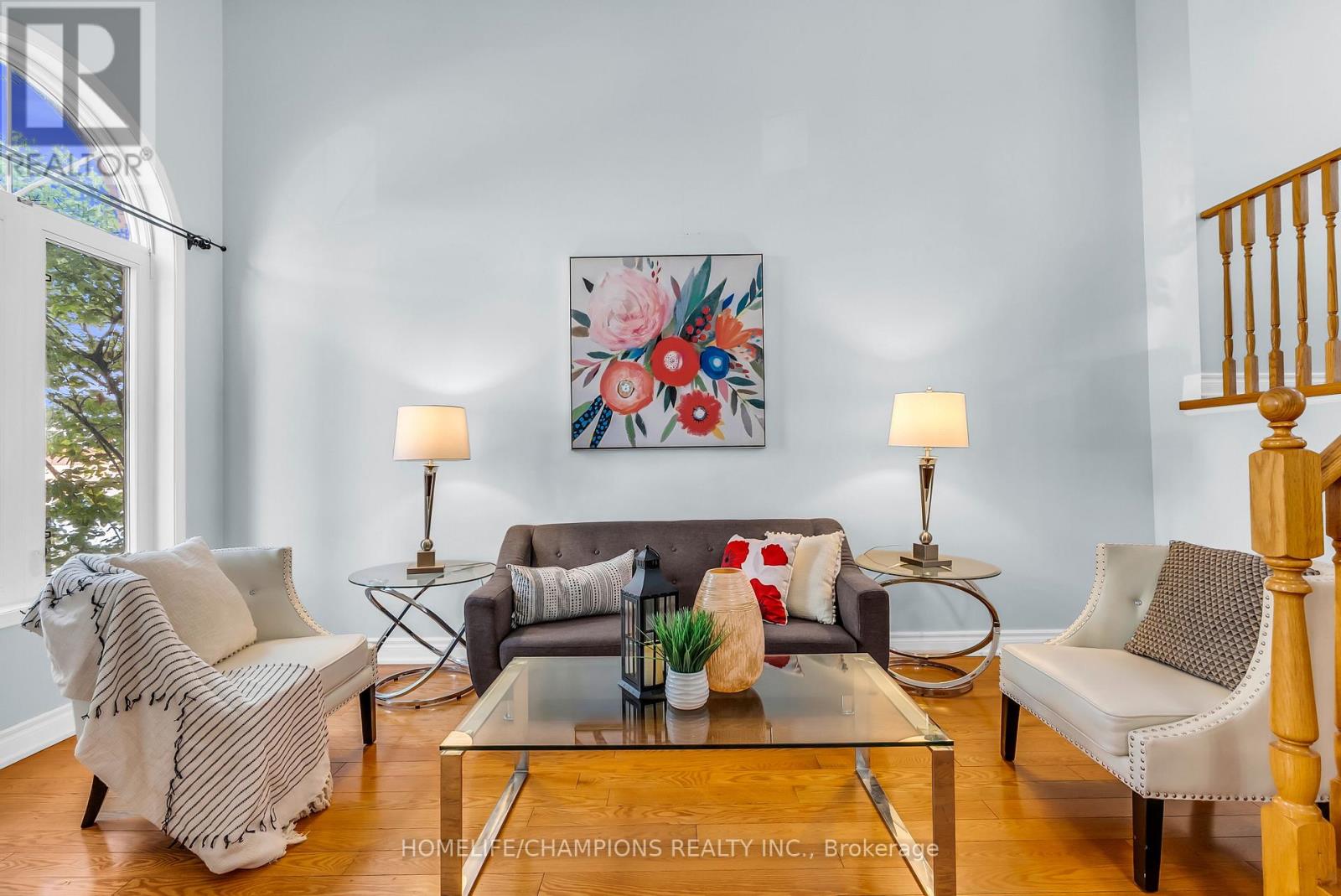 Photo 8 of 119 83 Mondeo Drive, Toronto ON