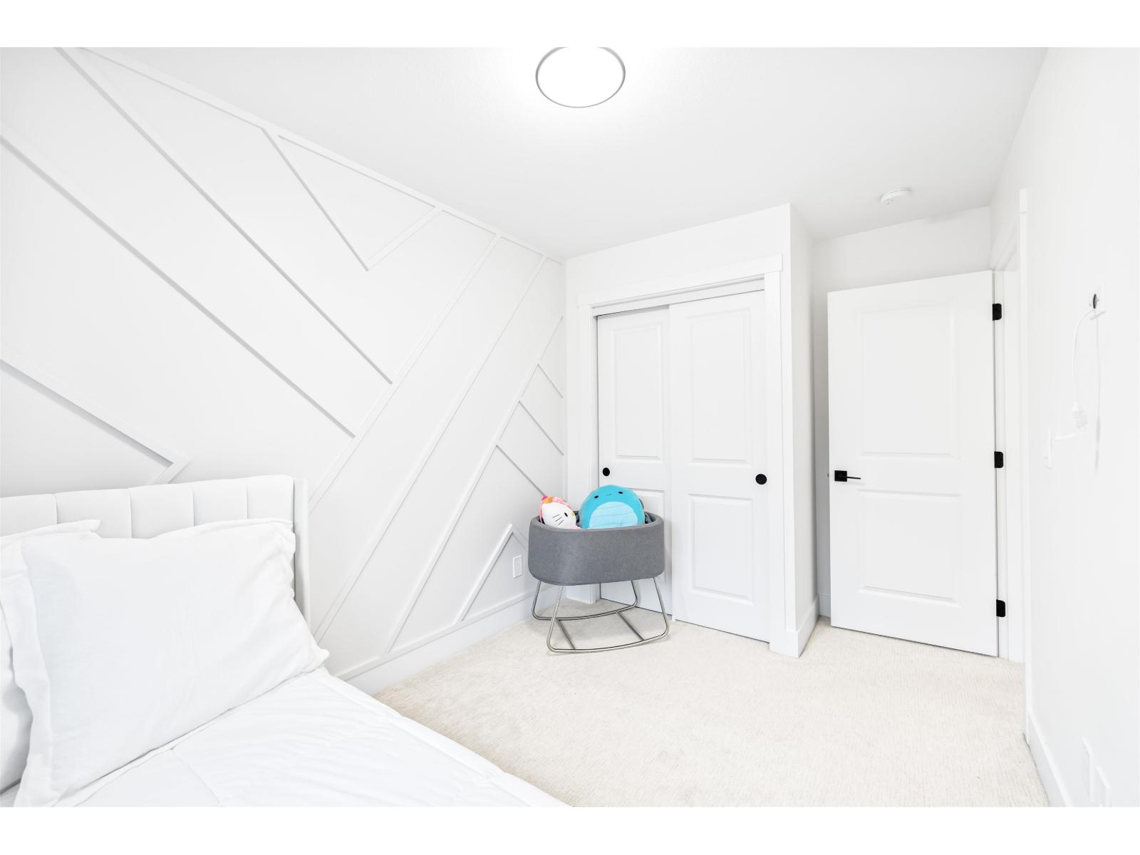 Photo 19 of 18 19897 75 A Avenue, Langley BC