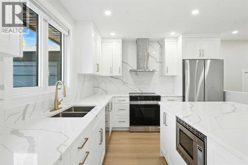 Photo 10 of 227 Parkside Way Se, Calgary AB