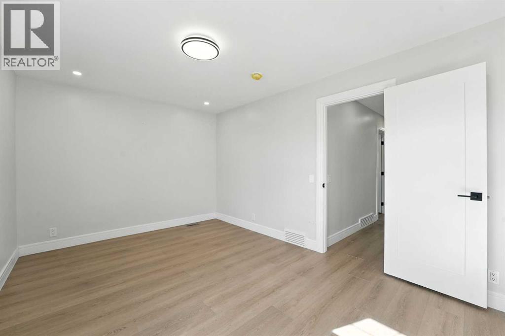 Photo 32 of 227 Parkside Way Se, Calgary AB