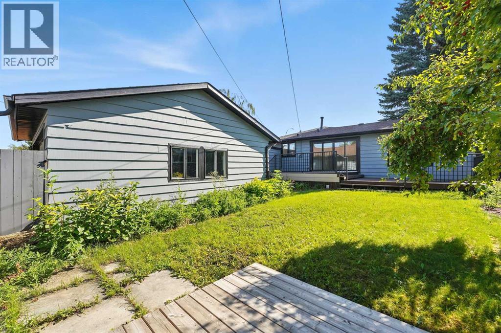 Photo 18 of 227 Parkside Way Se, Calgary AB