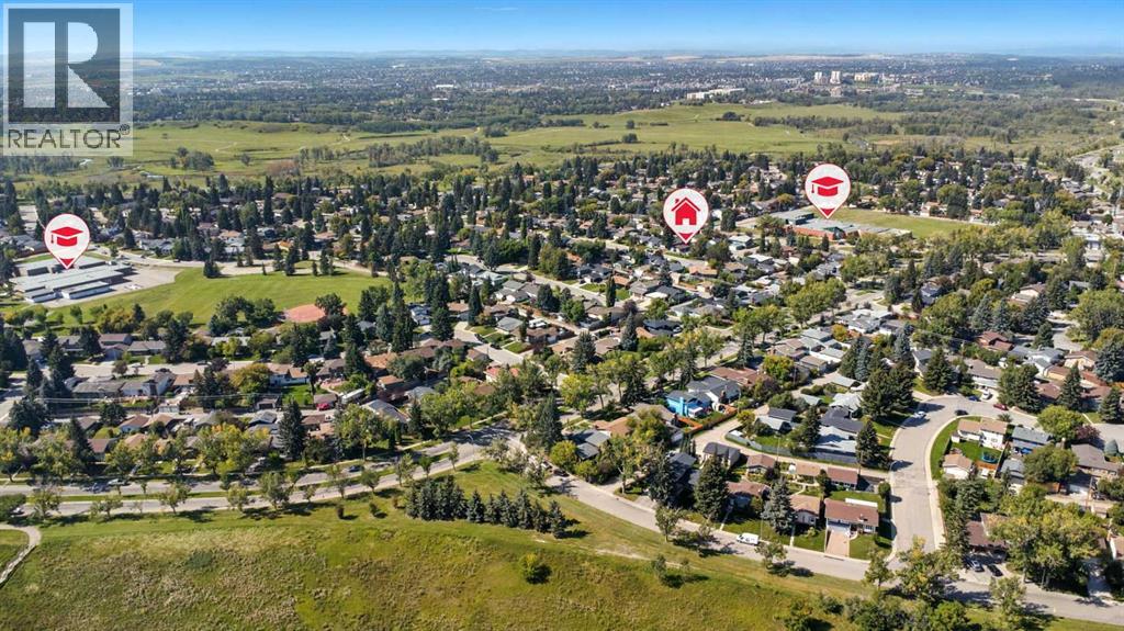 Photo 7 of 227 Parkside Way Se, Calgary AB