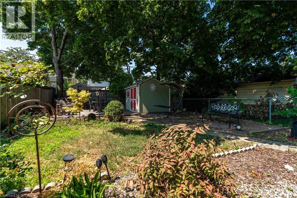 Photo 18 of 228 Province Street S, Hamilton ON
