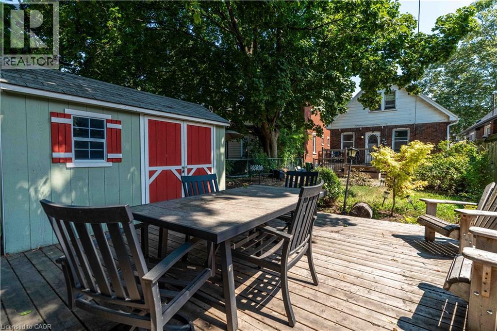 Photo 12 of 228 Province Street S, Hamilton ON