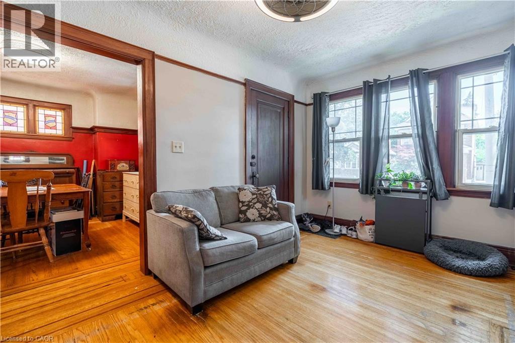 Photo 6 of 228 Province Street S, Hamilton ON