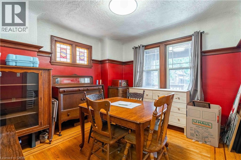 Photo 9 of 228 Province Street S, Hamilton ON