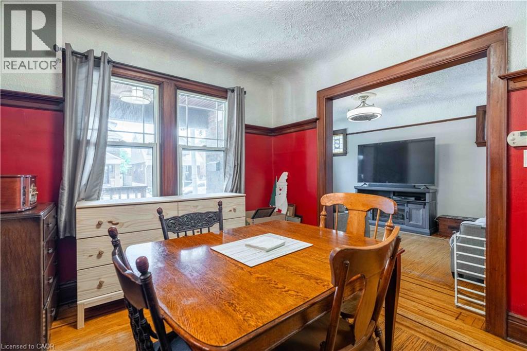 Photo 23 of 228 Province Street S, Hamilton ON