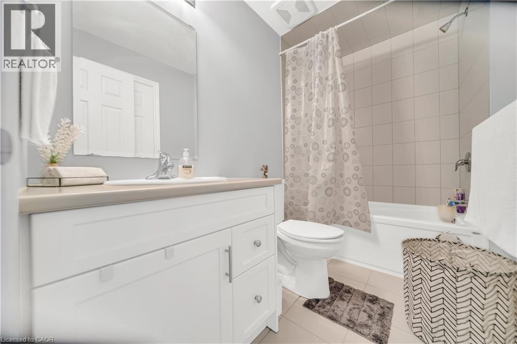Photo 3 of 186 Wheat Lane, Kitchener ON