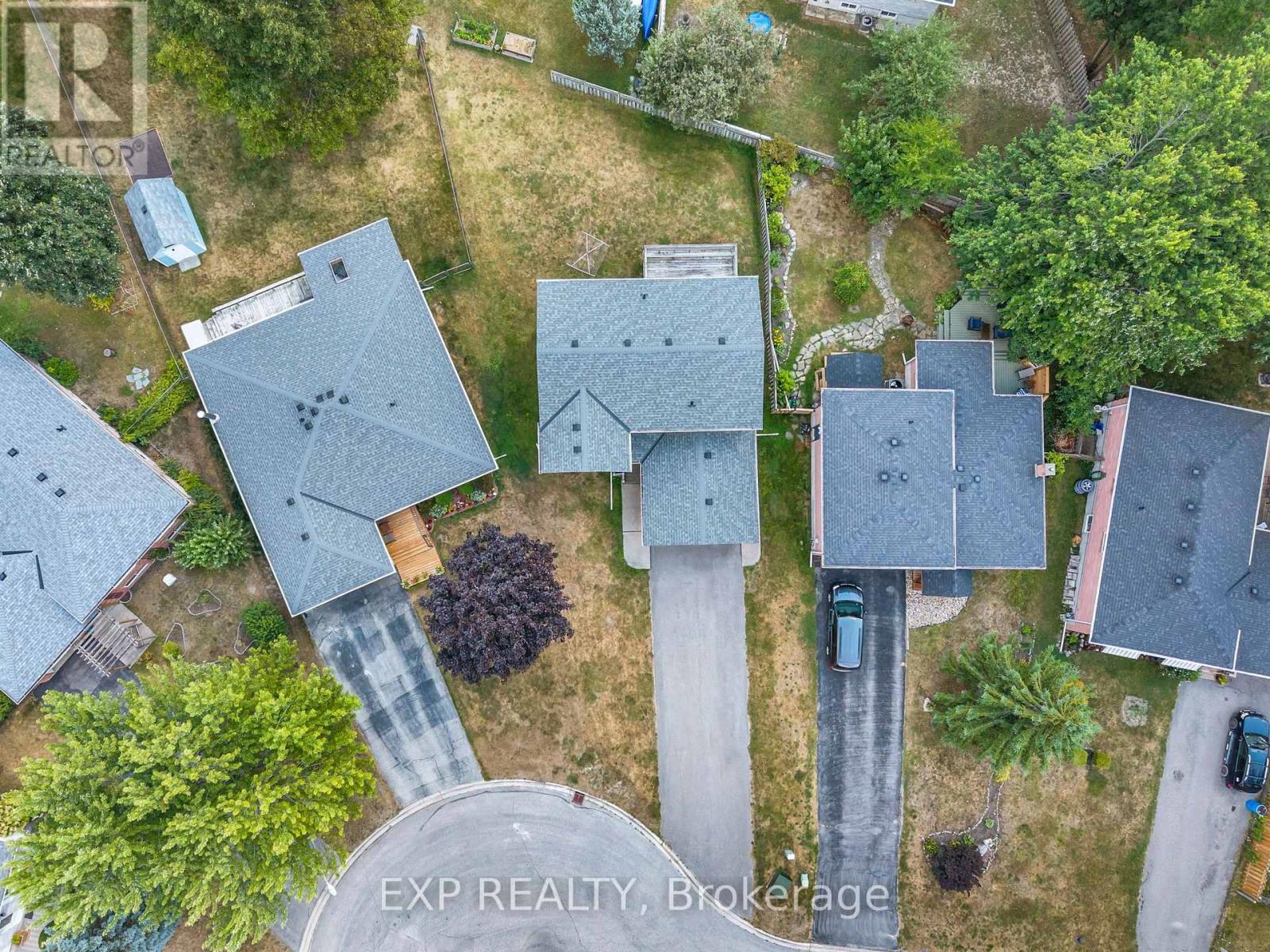 Photo 22 of 11 Justin Court, Georgina ON
