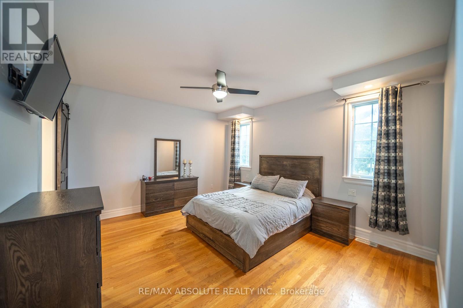 Photo 14 of 735 St Thomas Road, Russell ON