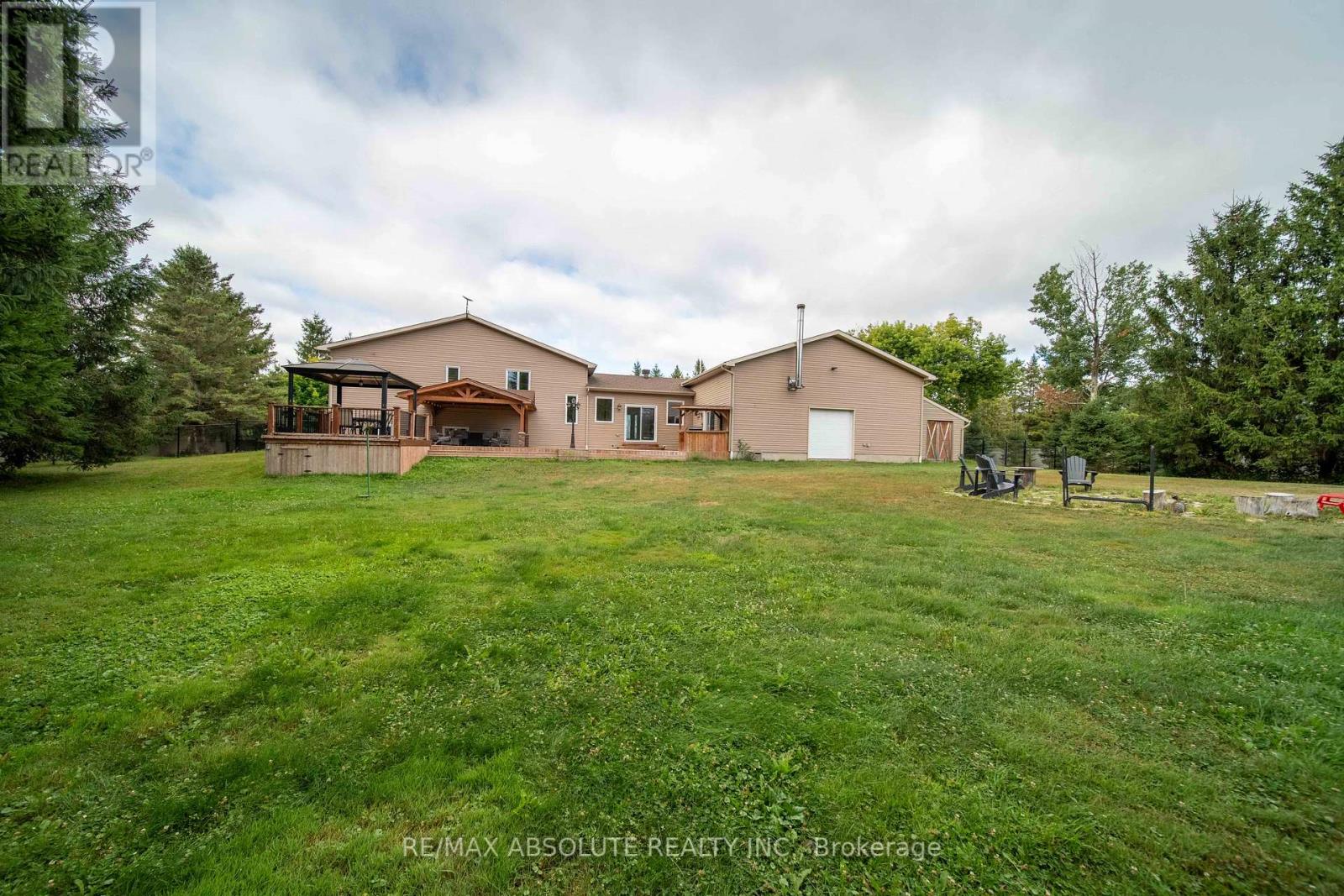Photo 34 of 735 St Thomas Road, Russell ON
