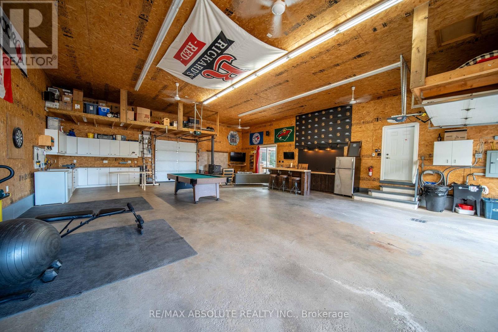 Photo 11 of 735 St Thomas Road, Russell ON