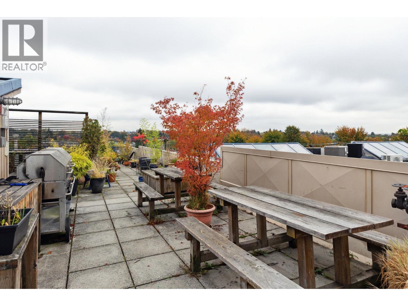 Photo 11 of 209 2556 E Hastings Street, Vancouver BC