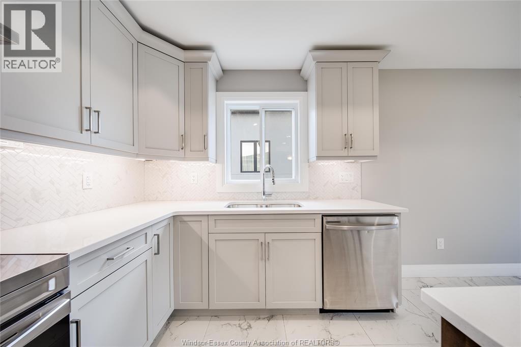 Photo 12 of 4403 Belmont, Comber ON