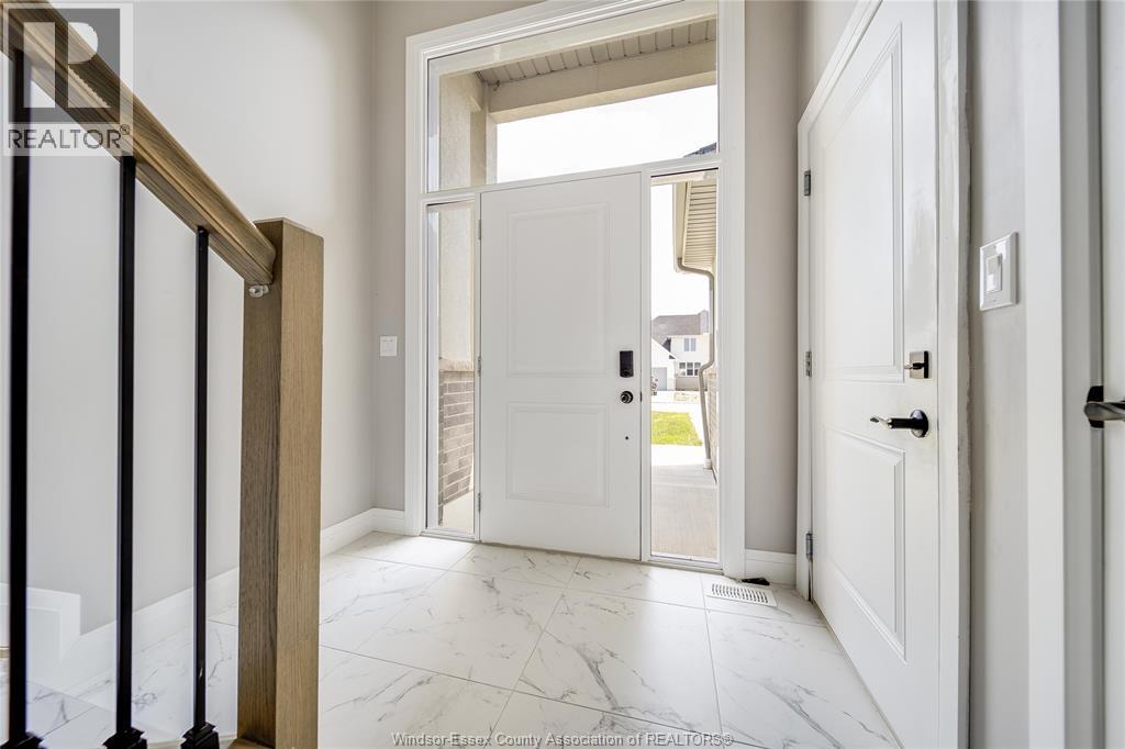 Photo 6 of 4403 Belmont, Comber ON