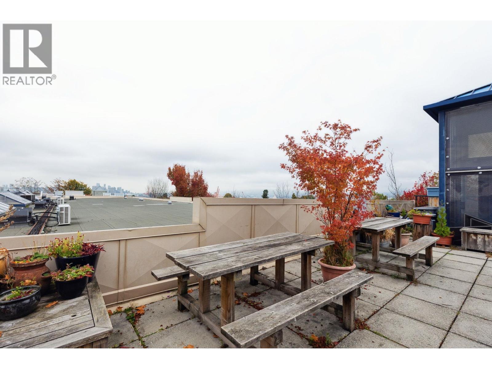 Photo 12 of 209 2556 E Hastings Street, Vancouver BC