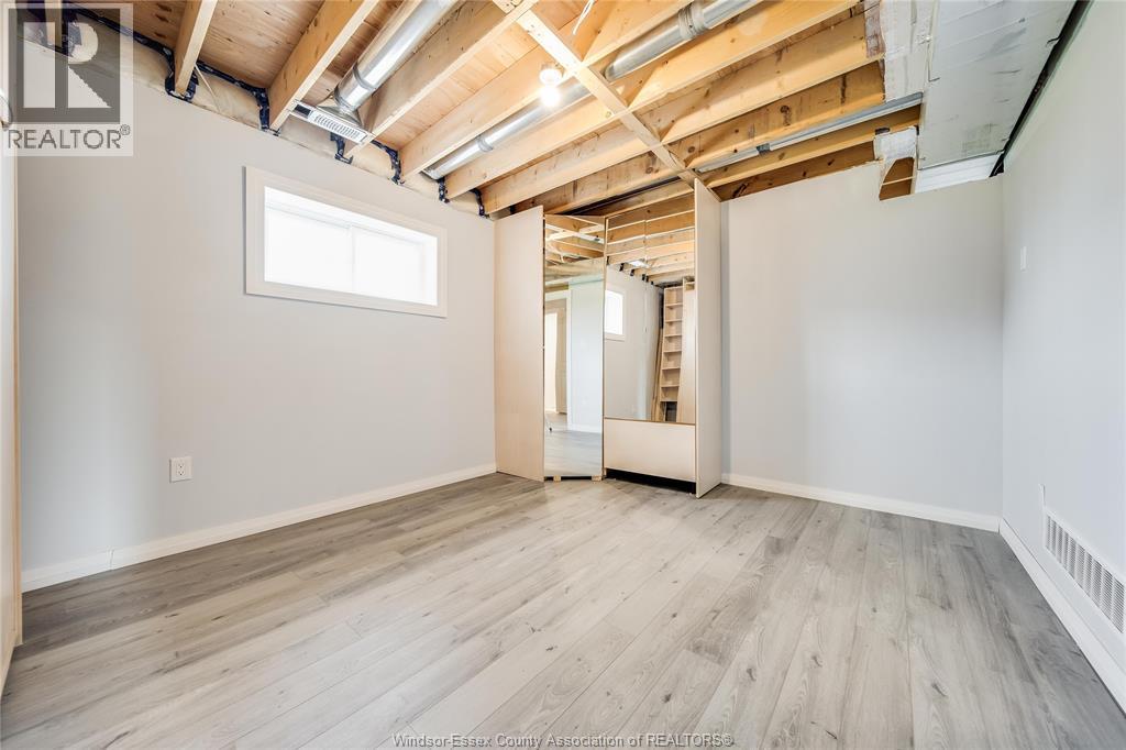 Photo 37 of 4403 Belmont, Comber ON