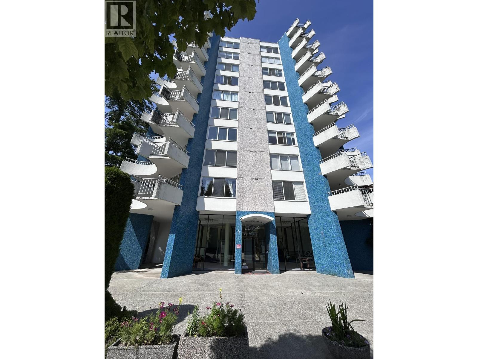 Photo 8 of 303 4691 W 10th Avenue, Vancouver BC