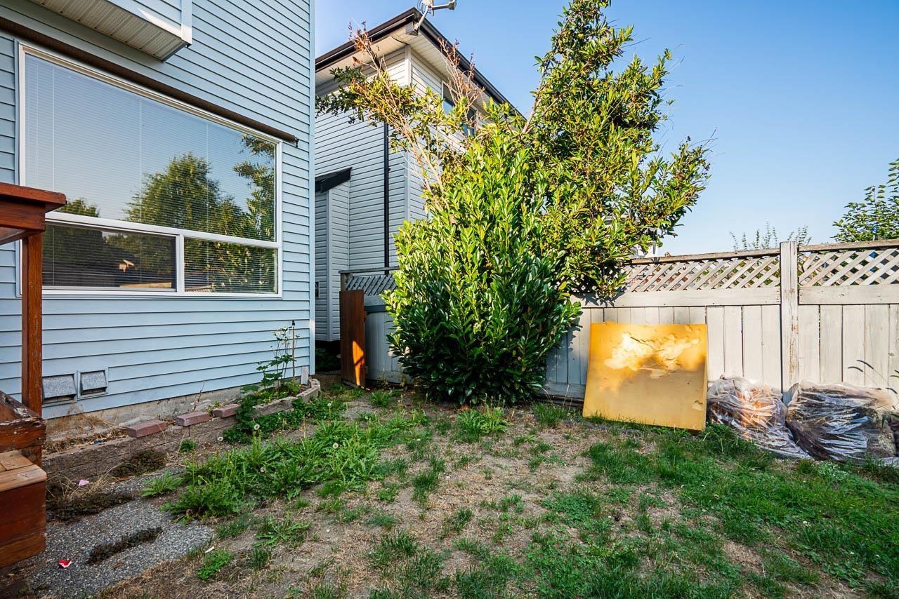 Photo 31 of 18456 65 Avenue, Surrey BC