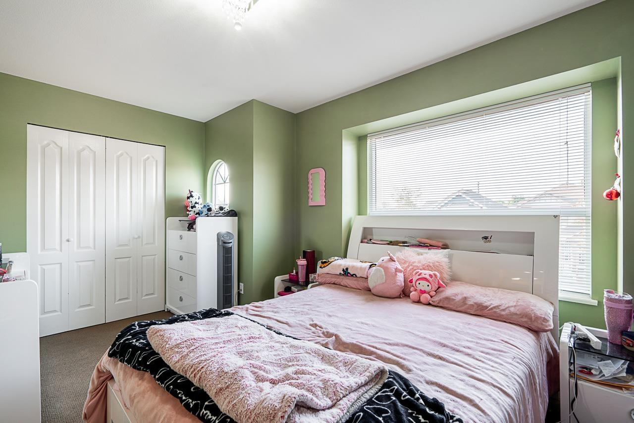 Photo 21 of 18456 65 Avenue, Surrey BC