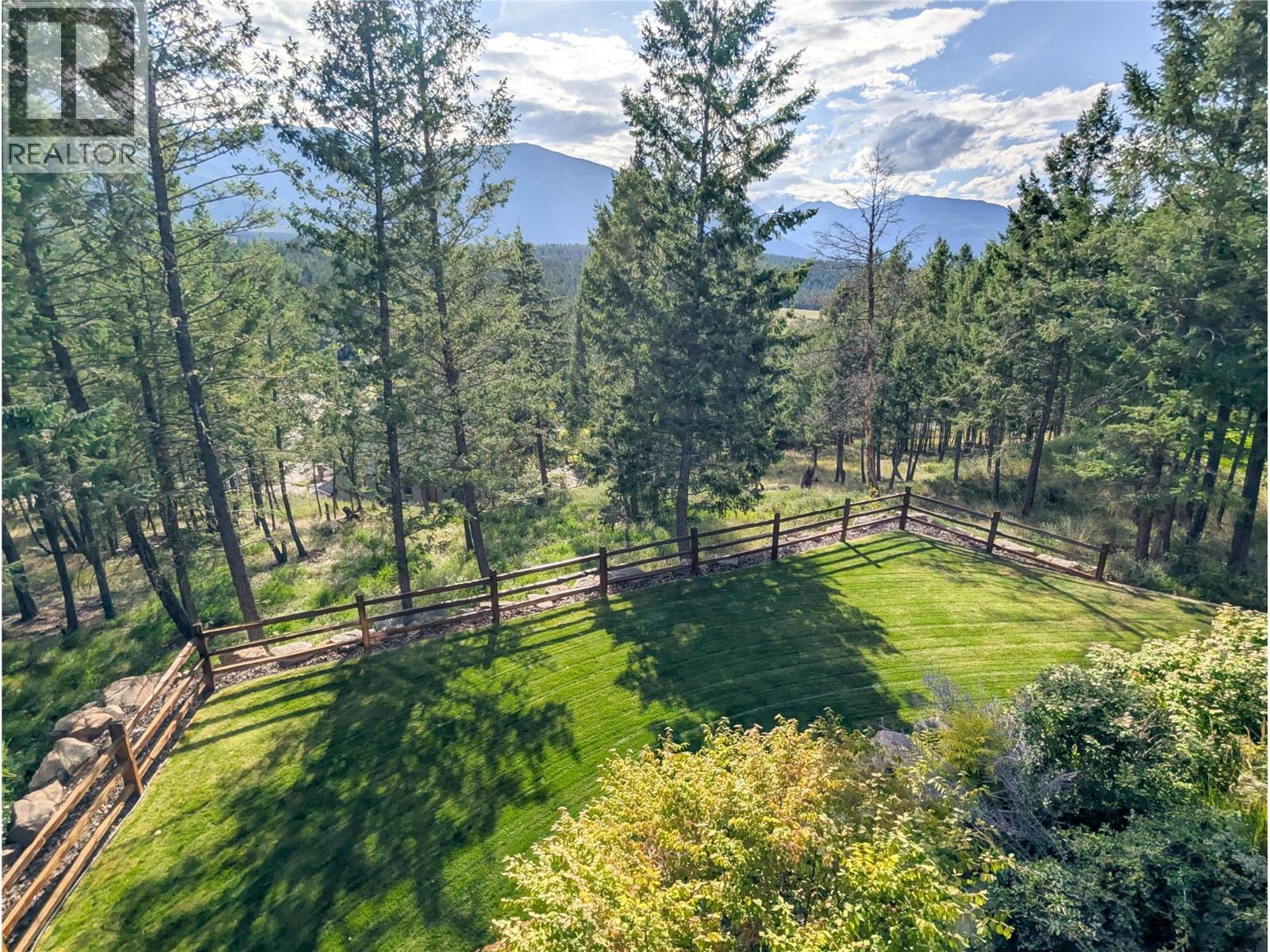 Photo 16 of 2550 Ledgerock Ridge, Invermere BC