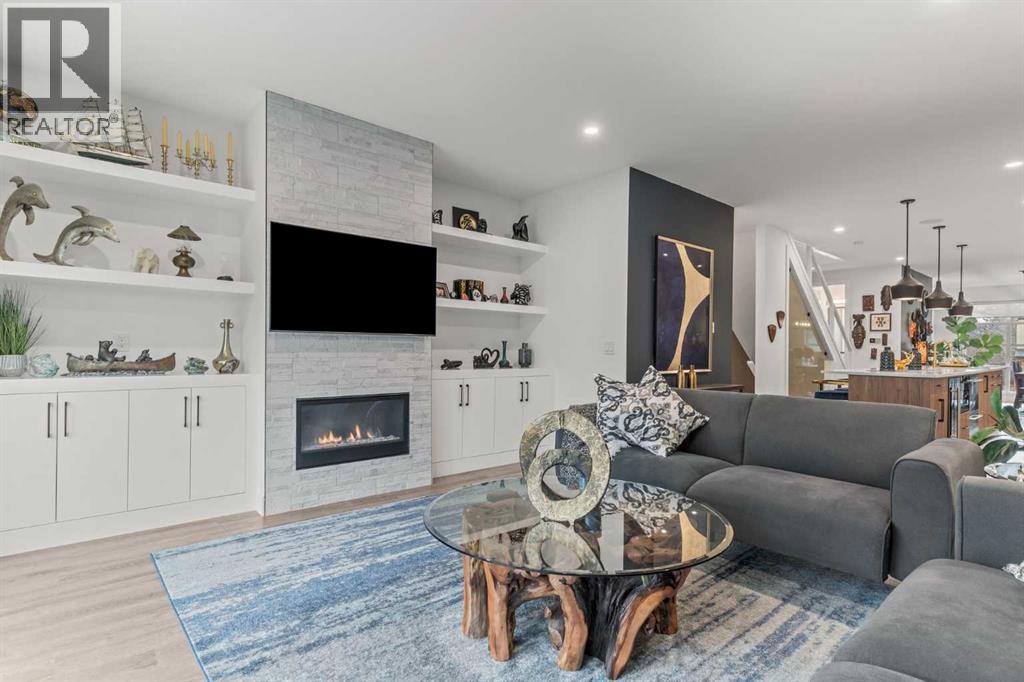 Single Family House for Sale in B  Street NW Bowness Calgary 
