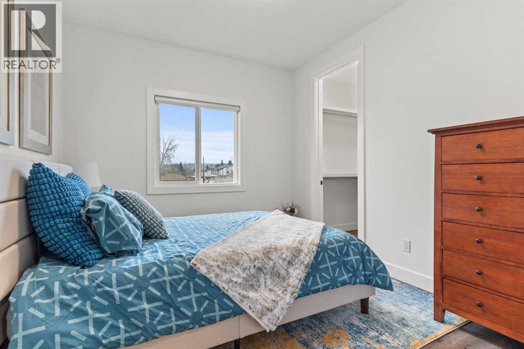 Single Family House for Sale in B  Street NW Bowness Calgary 