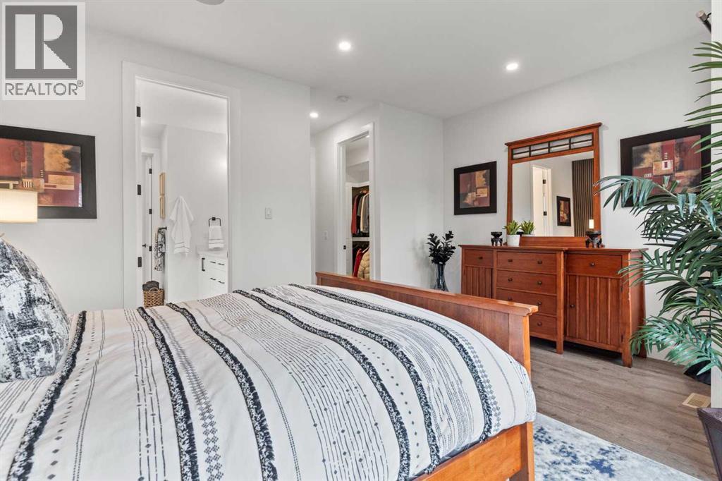 Single Family House for Sale in B  Street NW Bowness Calgary 