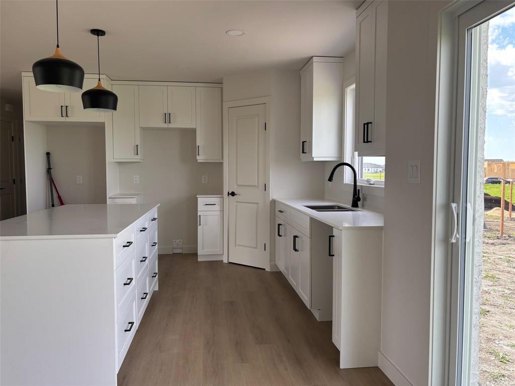 Photo 9 of 203 Wyndham Estate Drive, Steinbach MB